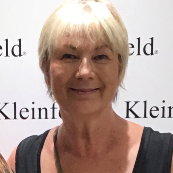 Meet your Posher, Debbie - Picture 1 of 1